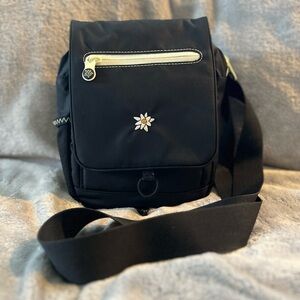 Sherpani black sling bag